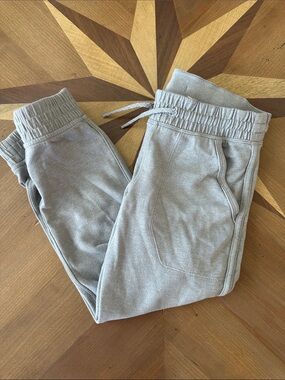 2/$15 - Ivivva by Lululemon Girls Joggers